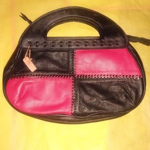 NEW FAUX LEATHER RED AND BLACK POCKETBOOK BAG